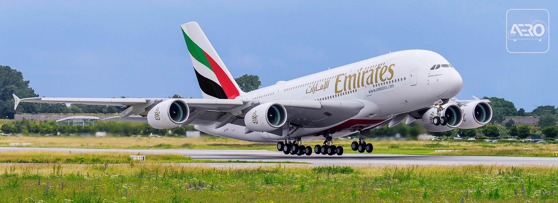 اسلایدر هواپیمایی امارات